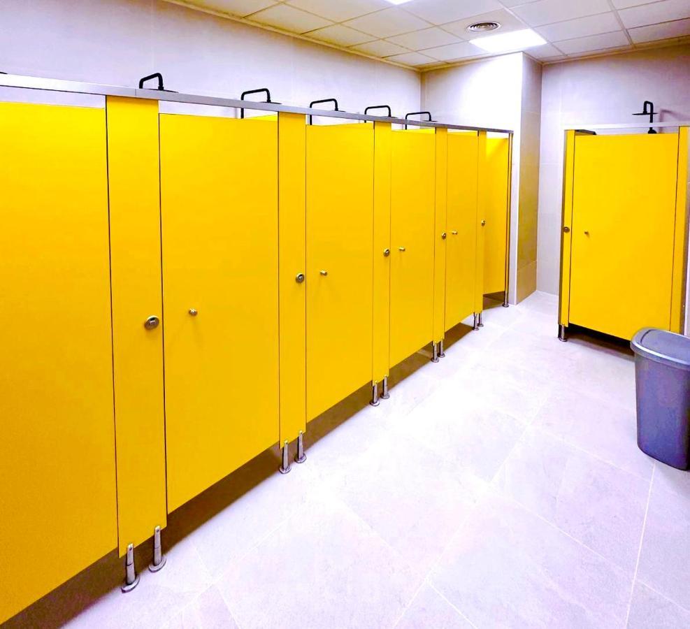 Hostel Acacias Madrid Eksteriør billede