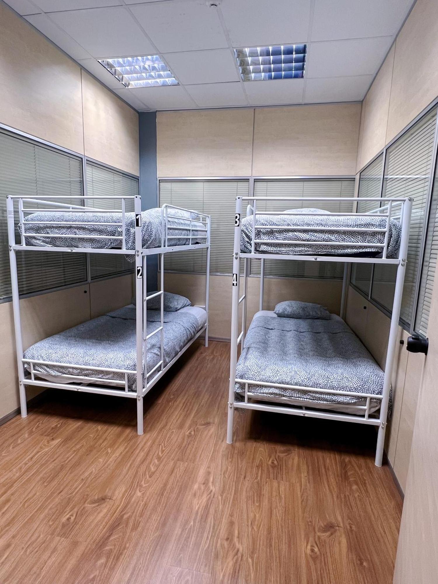 Hostel Acacias Madrid Eksteriør billede