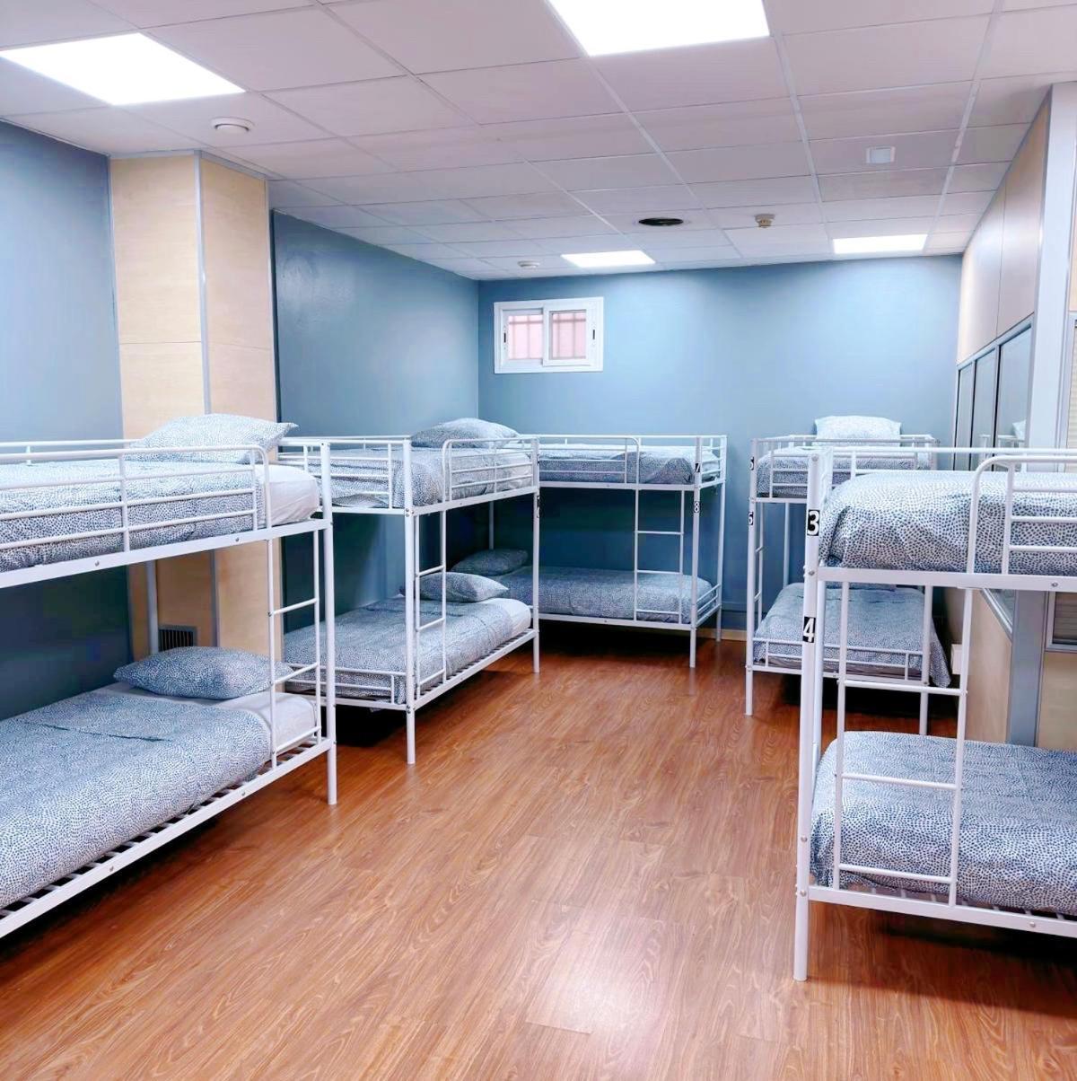 Hostel Acacias Madrid Eksteriør billede